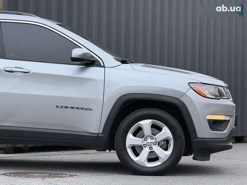 Jeep Compass 2018 - фото 10