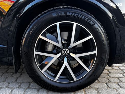Volkswagen Touareg 2021 черный - фото 8