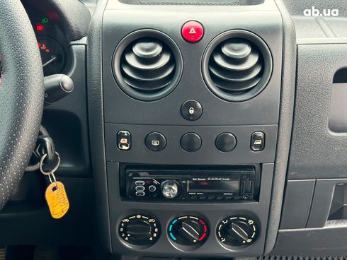 Citroёn Berlingo 2003 белый - фото 59