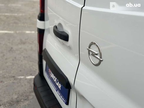Opel Vivaro 2017 - фото 30