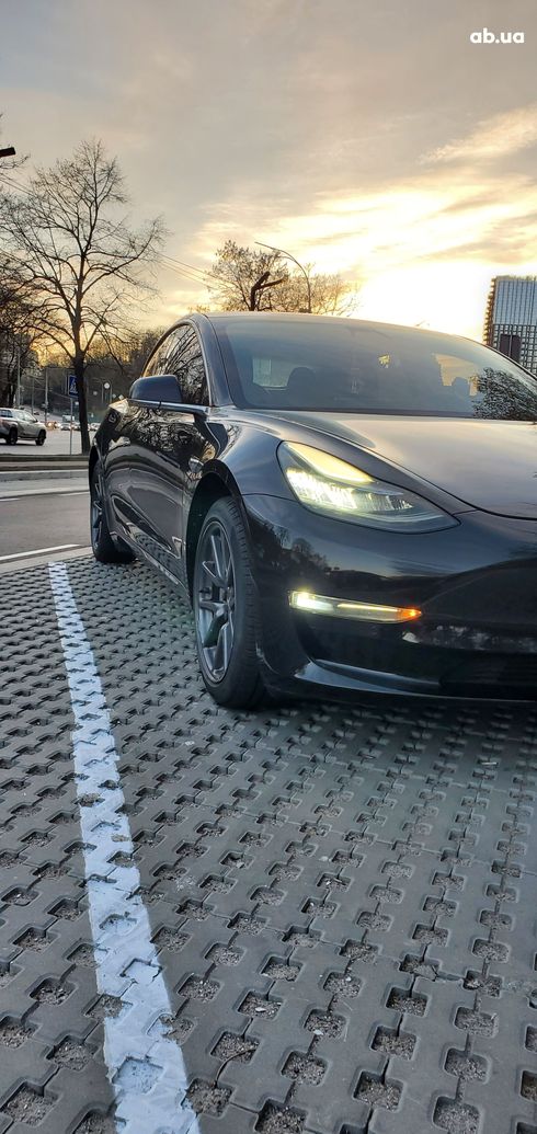 Tesla Model 3 2019 черный - фото 2