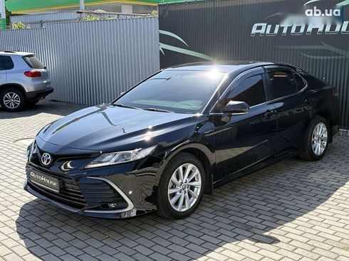 Toyota Camry 2021 - фото 3