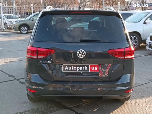 Volkswagen Touran 2019 серый - фото 5