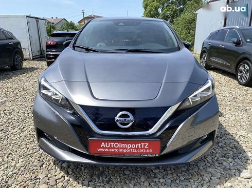 Nissan Leaf 2020 - фото 17