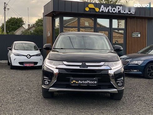 Mitsubishi Outlander 2018 - фото 15