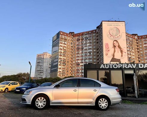 Volkswagen Jetta 2015 - фото 8