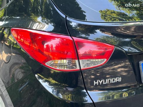 Hyundai ix35 2010 черный - фото 7