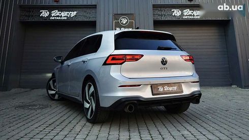 Volkswagen Golf GTI 2021 - фото 11