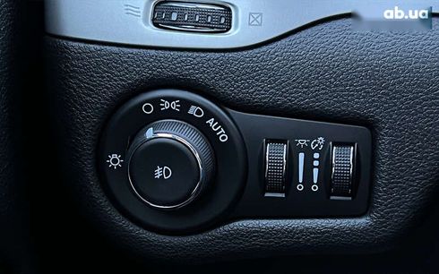 Jeep Cherokee 2016 - фото 23