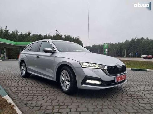 Skoda Octavia 2021 - фото 7