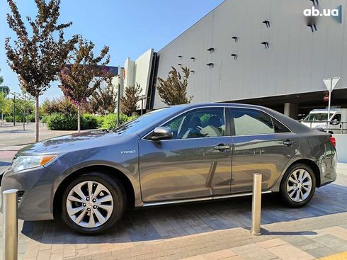 Toyota Camry 2012 - фото 8