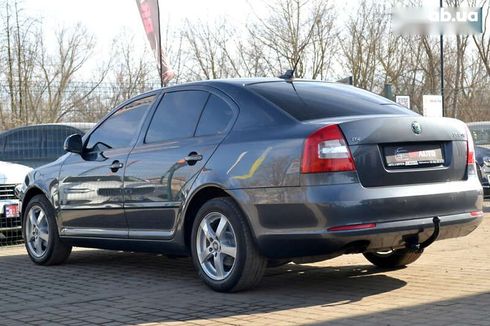 Skoda Octavia 2010 - фото 16