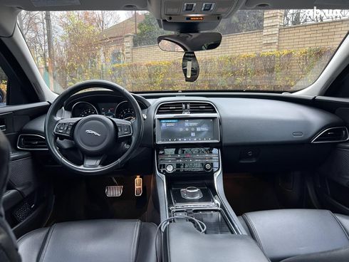 Jaguar XE 2019 черный - фото 22