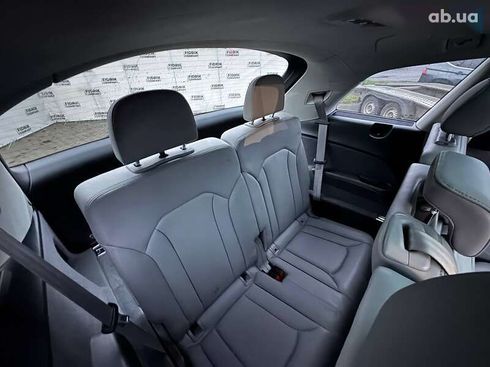 Audi Q7 2016 - фото 15