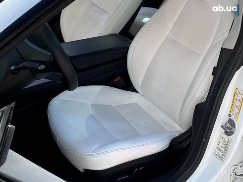 Tesla Model 3 2020 - фото 12