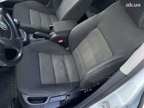 Skoda Octavia 2010 - фото 27