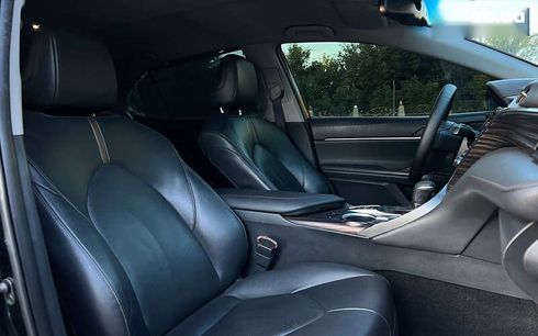 Toyota Camry 2019 - фото 9