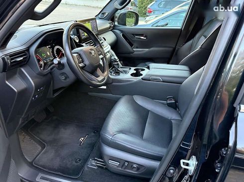 Toyota Land Cruiser 2022 - фото 9