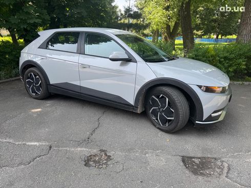 Hyundai Ioniq 5 2023 серый - фото 4