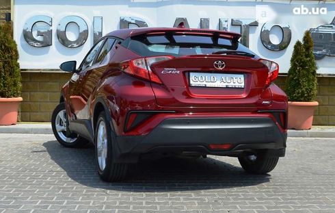 Toyota C-HR 2017 - фото 8