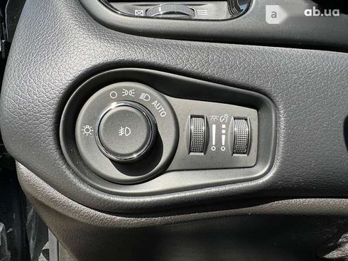 Jeep Renegade 2017 - фото 23