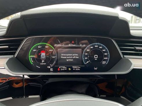 Audi E-Tron 2022 - фото 18