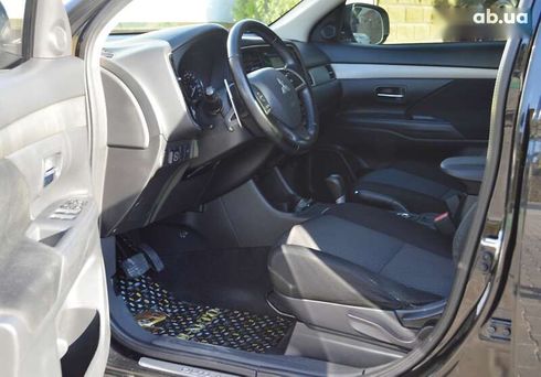 Mitsubishi Outlander 2013 - фото 14