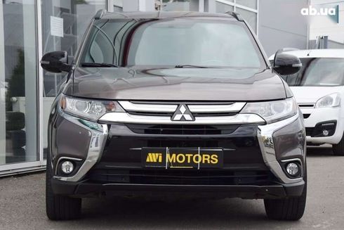 Mitsubishi Outlander 2017 - фото 7