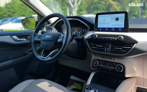 Ford Escape 2021 - фото 10