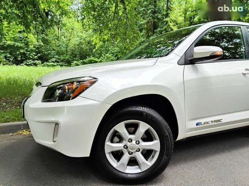 Toyota RAV4 2013 - фото 5