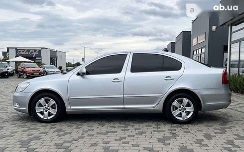 Skoda Octavia 2010 - фото 4