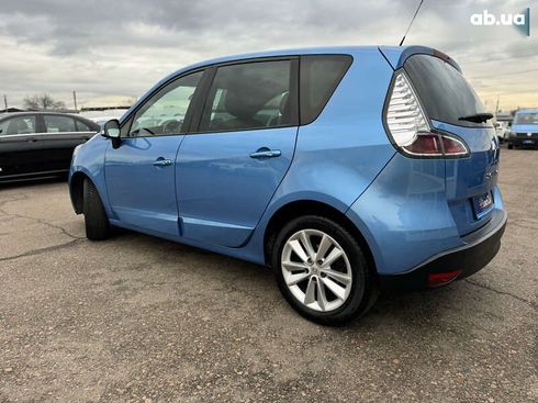 Renault Scenic 2012 - фото 12