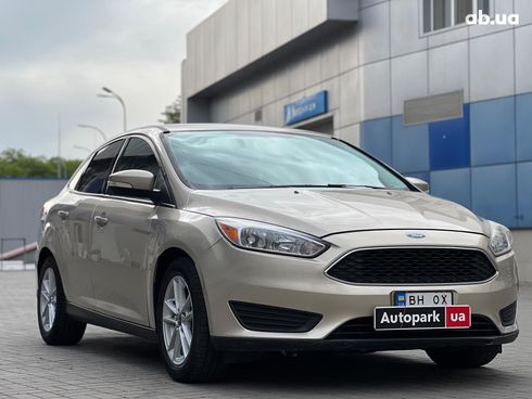 Ford Focus 2017 бежевый - фото 3