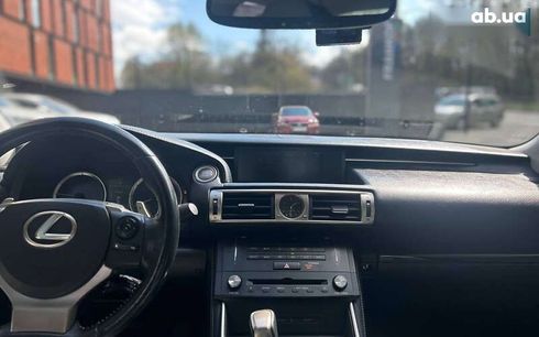 Lexus IS 2014 - фото 14