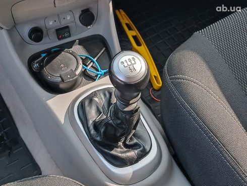 Hyundai Accent 2008 серый - фото 18
