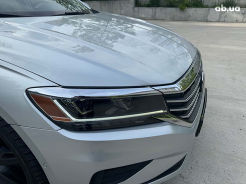 Volkswagen Passat 2019 серый - фото 11
