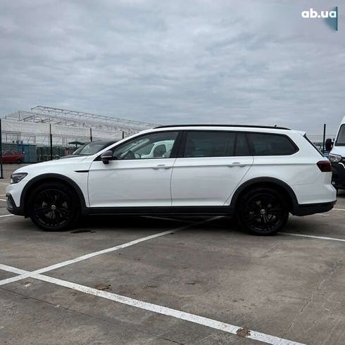 Volkswagen passat alltrack 2021 - фото 6