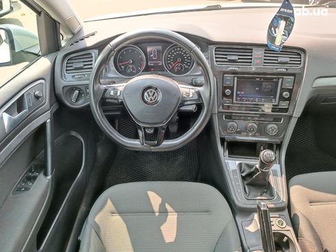 Volkswagen Golf 2019 белый - фото 32