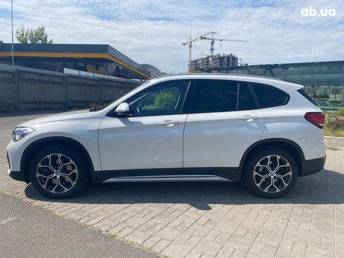 BMW X1 2020 белый - фото 2
