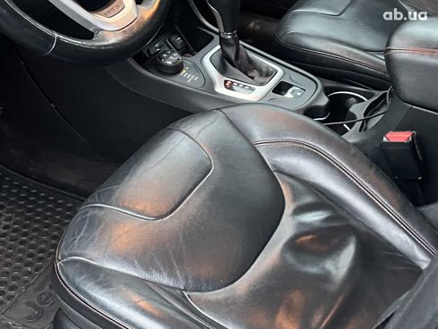Jeep Cherokee 2015 черный - фото 20