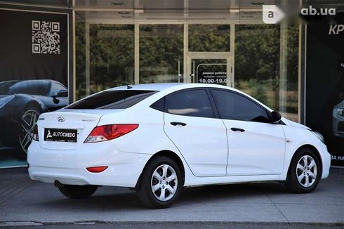 Hyundai Accent 2013 - фото 2