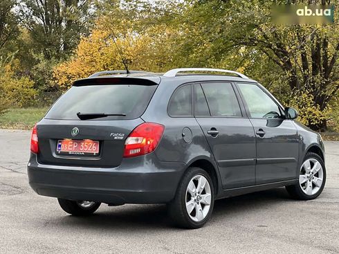 Skoda Fabia 2008 - фото 3