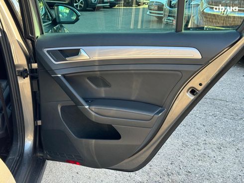 Volkswagen e-Golf 2016 серый - фото 65