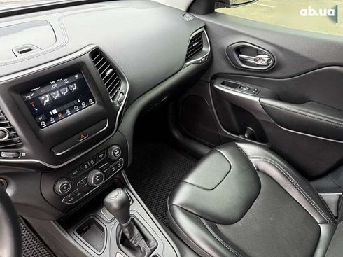 Jeep Cherokee 2018 - фото 27