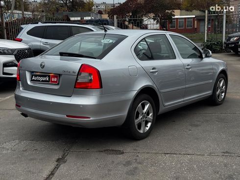 Skoda octavia a5 2011 серый - фото 6
