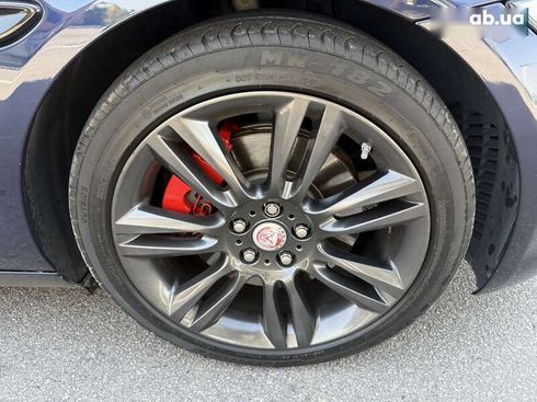 Jaguar XE 2015 - фото 8
