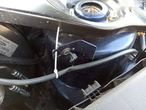 Ford Mondeo 2003 - фото 26