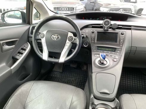 Toyota Prius 2010 серый - фото 109