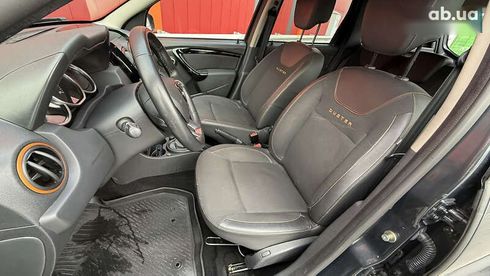 Renault Duster 2017 - фото 20