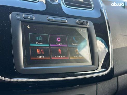 Renault Sandero 2019 - фото 27